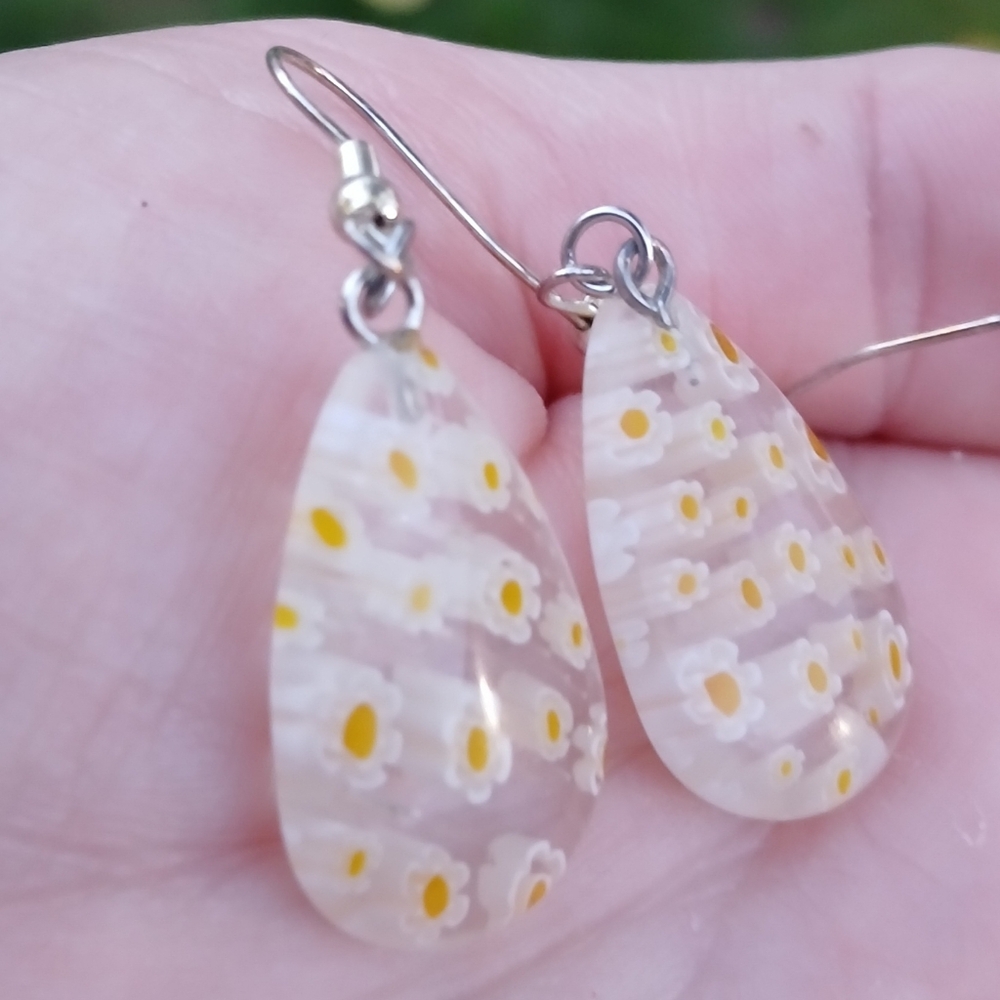 *Sale* New Pear Shape Yellow Millefiori Glass Earrings. - Picture 6 of 10